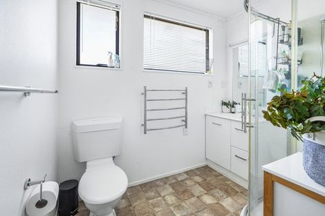 Photo of property in 35 Crawshaw Drive, Nawton, Hamilton, 3200