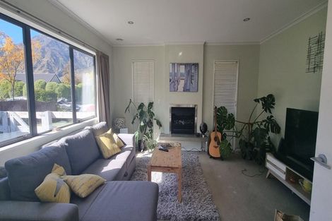 Photo of property in 43 Onslow Road, Lake Hayes, Queenstown, 9304