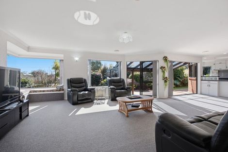 Photo of property in 71 Brooklands Road, Brooklands, New Plymouth, 4310