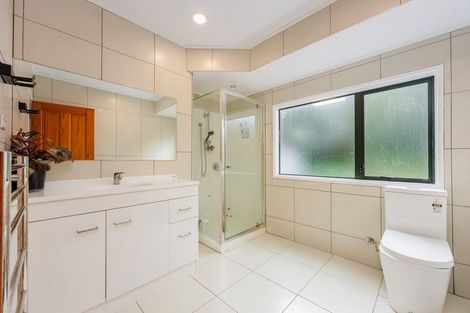 Photo of property in 9 Grimshaw Place, Henderson, Auckland, 0612