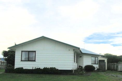 Photo of property in 21 Spackman Crescent, Paraparaumu, 5032