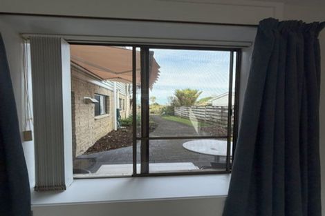 Photo of property in 23 Auld Street, Torbay, Auckland, 0630