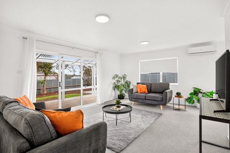 Photo of property in 15 Oleander Place, Bell Block, New Plymouth, 4312