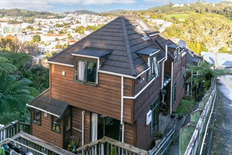 Photo of property in 45 Devon Street, Aro Valley, Wellington, 6021