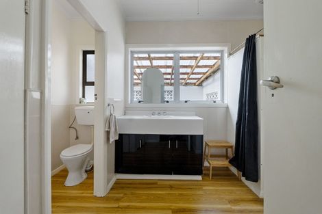 Photo of property in 1576 South Road, Manutahi, Patea, 4598