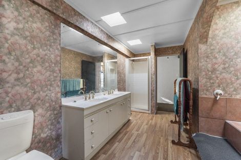 Photo of property in 3 Ara Kuaka, Waikanae Beach, Waikanae, 5036