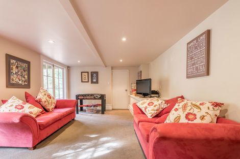 Photo of property in 54 Tinopai Road, Titirangi, Auckland, 0604