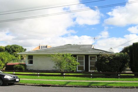 Photo of property in 3/79 Hattaway Avenue, Bucklands Beach, Auckland, 2012