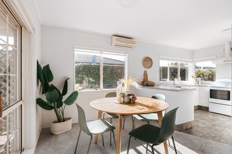 Photo of property in 17 Balmacewen Place, Mount Maunganui, 3116