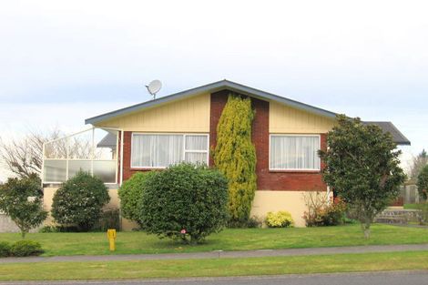 Photo of property in 20 Delamare Road, St Andrews, Hamilton, 3200