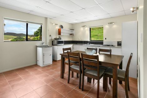 Photo of property in 215 Kempthorne Road, Russell, 0272