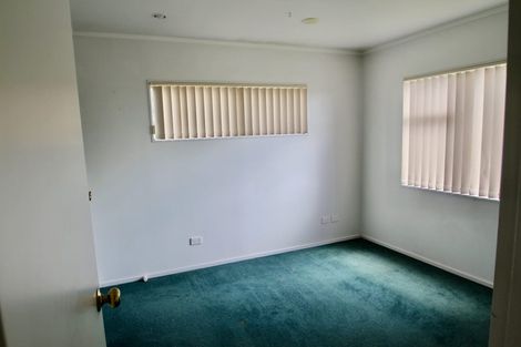 Photo of property in 78 Goodwood Drive, Goodwood Heights, Auckland, 2105