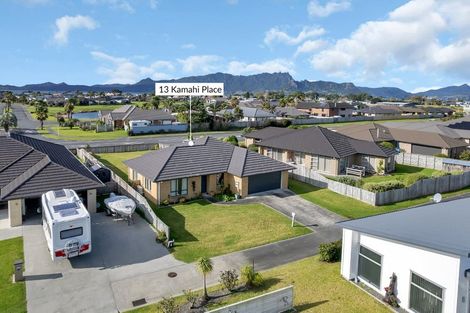 Photo of property in 13 Kamahi Place, One Tree Point, 0118
