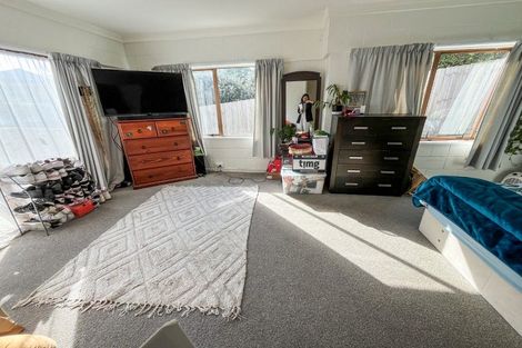 Photo of property in 12a Prince Regent Drive, Half Moon Bay, Auckland, 2012