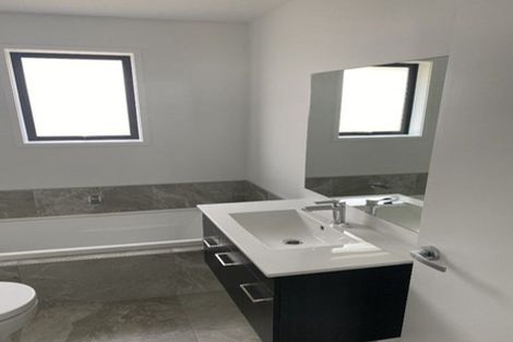 Photo of property in 188b Seaview Road, Westown, New Plymouth, 4310