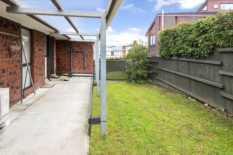 Photo of property in 2/1 Glenside Avenue, Pakuranga, Auckland, 2010