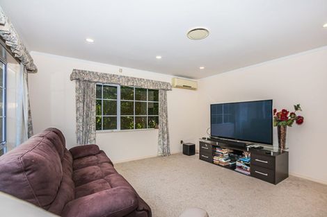 Photo of property in 34 Hythe Terrace, Mairangi Bay, Auckland, 0630