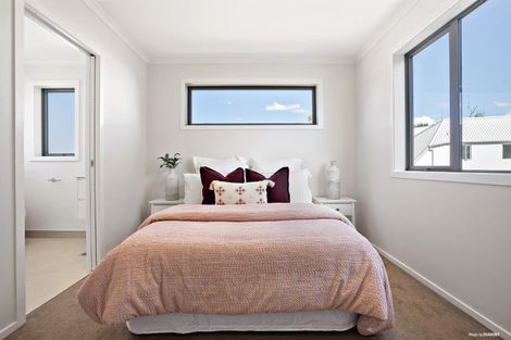 Photo of property in 1/18 Pickering Crescent, Chedworth, Hamilton, 3210