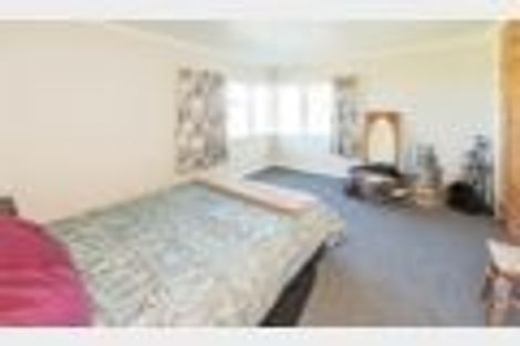 Photo of property in 37 Karewa Street, Castlecliff, Whanganui, 4501