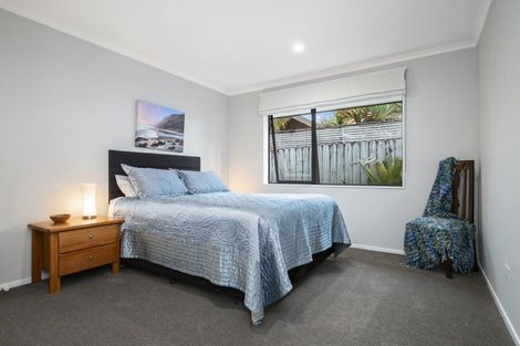 Photo of property in 55 Lough Bourne Drive, Pukekohe, 2120