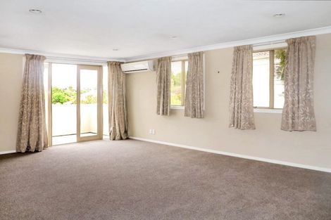 Photo of property in 19 Belle Verde Drive, Sunnynook, Auckland, 0630