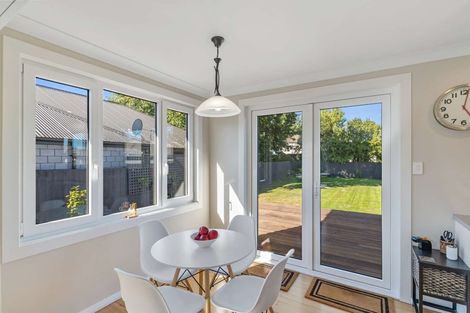 Photo of property in 16 Bateman Avenue, Bryndwr, Christchurch, 8053