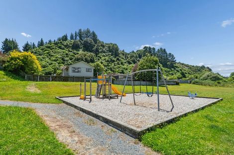 Photo of property in 2/84 Gillespies Road, Birchville, Upper Hutt, 5018