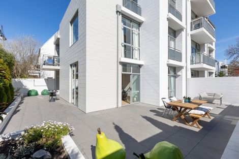 Photo of property in 4/41 Cambridge Terrace, Christchurch Central, Christchurch, 8013