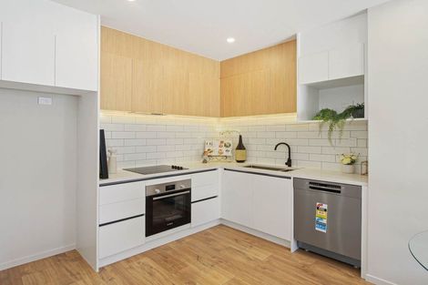 Photo of property in 313c Bucklands Beach Road, Bucklands Beach, Auckland, 2012