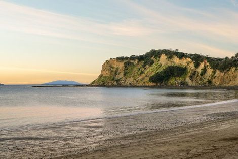 Photo of property in 31 Shakespear Road, Army Bay, Whangaparaoa, 0930