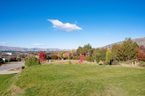 Photo of property in 14 Cochrane Close, Wanaka, 9305