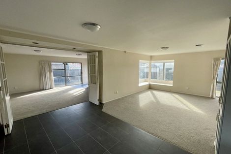Photo of property in 3/8 Solana Court, Botany Downs, Auckland, 2010