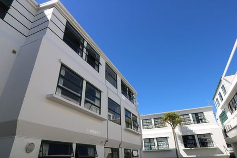 Photo of property in Te Awhina Apartments, 27/22 Sussex Street, Mount Cook, Wellington, 6021