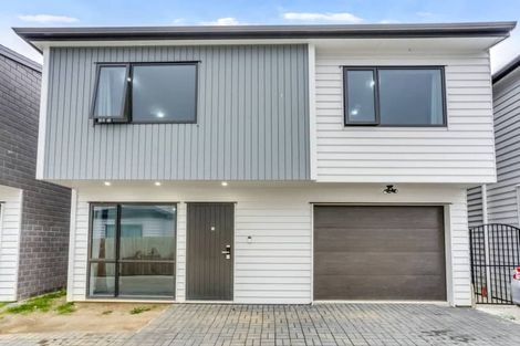 Photo of property in 100a Kimpton Road, Papatoetoe, Auckland, 2025