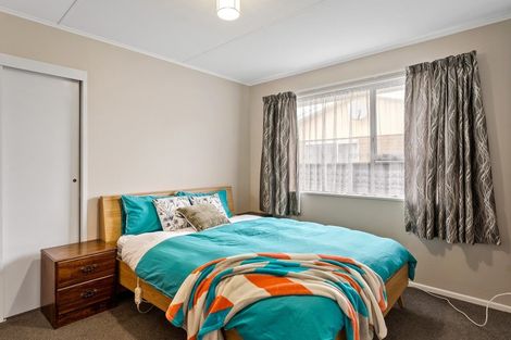 Photo of property in 2/17 Wimbledon Grove, Wainuiomata, Lower Hutt, 5014