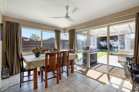Photo of property in 27 Lotus Avenue, Mount Maunganui, 3116