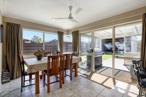 Photo of property in 27 Lotus Avenue, Mount Maunganui, 3116