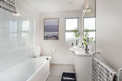 Photo of property in 37a Gurkha Crescent, Khandallah, Wellington, 6035