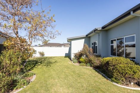 Photo of property in 5 Waitaki Way, Poraiti, Napier, 4112