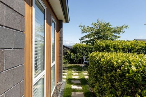 Photo of property in 73 Bert Wall Drive, Omokoroa, 3114