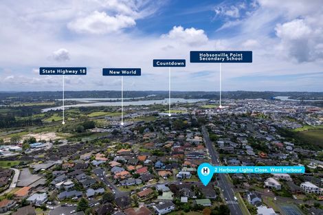 Photo of property in 2 Harbour Lights Close, West Harbour, Auckland, 0618