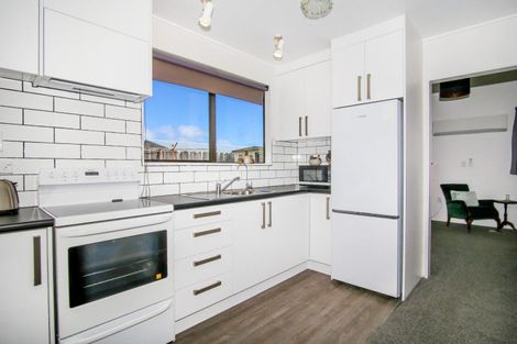 Photo of property in 16 Hunter Street, Westport, 7825