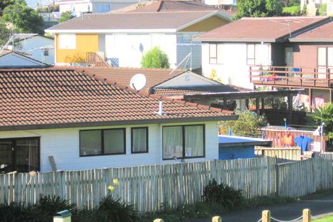Photo of property in 85 Keegan Drive, Massey, Auckland, 0614