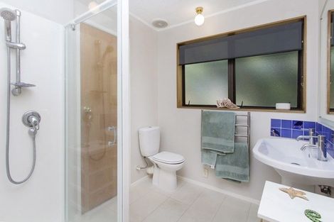 Photo of property in 2/17 Markham Place, Bucklands Beach, Auckland, 2012