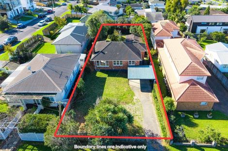 Photo of property in 194 Chivalry Road, Glenfield, Auckland, 0629