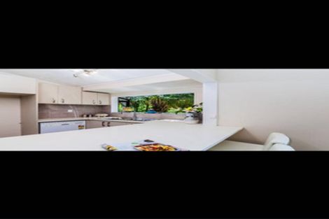 Photo of property in 43 Gosford Drive, Botany Downs, Auckland, 2010