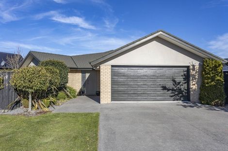 Photo of property in 44 Huntingdon Drive, Rangiora, 7400