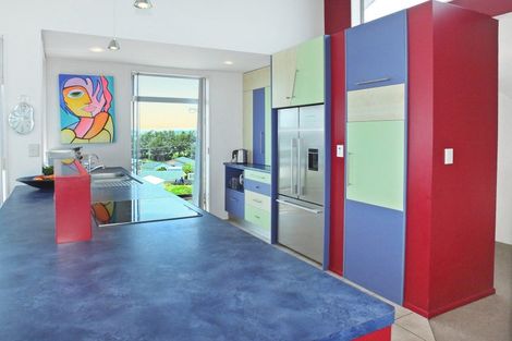 Photo of property in 9 Trafalgar Street, Foxton Beach, Foxton, 4815