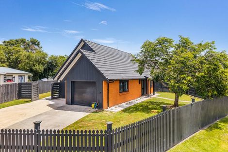 Photo of property in 97 Bryant Road, St Andrews, Hamilton, 3200