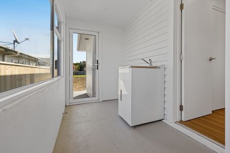 Photo of property in 160 South Road, Spotswood, New Plymouth, 4310
